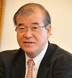 帝人大八木成夫社長[1].jpg